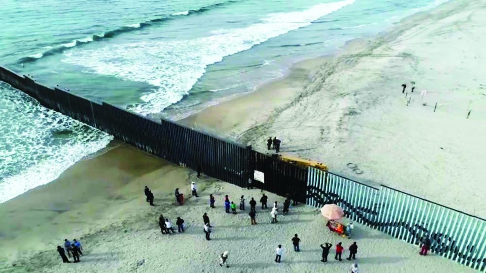 «كورونا» يثير هلع المهاجرين على حدود المكسيك
