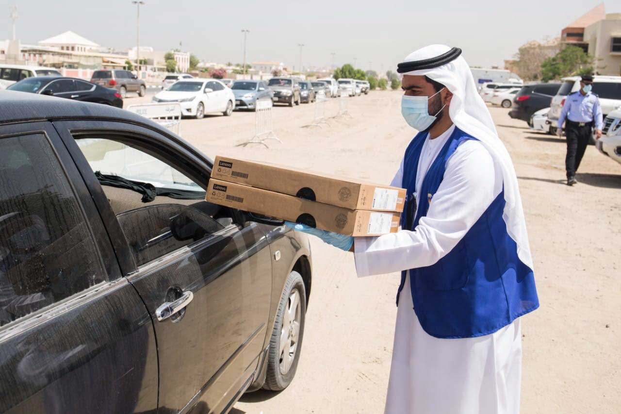 600 حاسوب لأيتام مؤسسة التمكين الاجتماعي بالشارقة