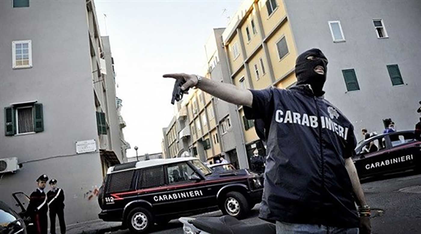 ما هدف المافيا الإيطالية من غدقها على السكان خلال جائحة كورونا؟
