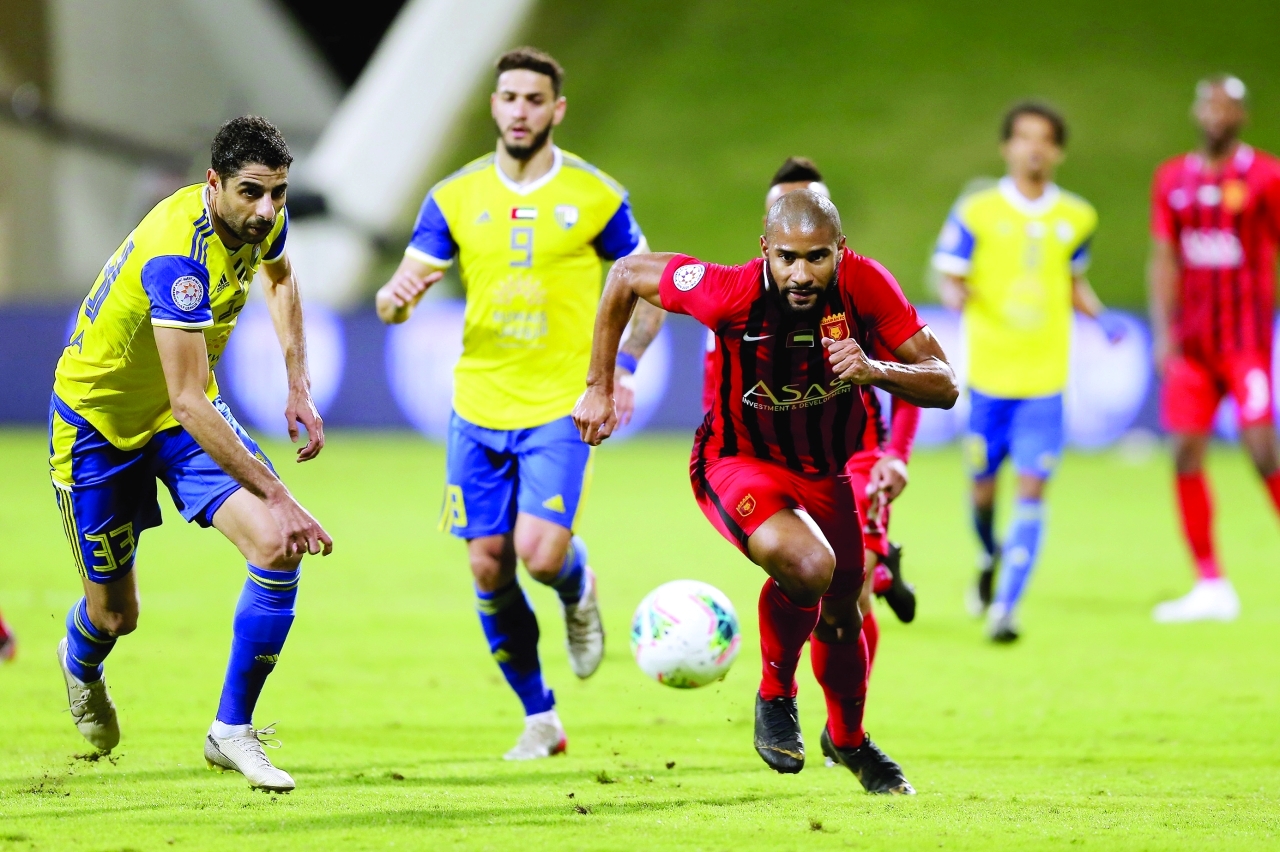 "جانب من مباراة سابقة للظفرة في دوري الخليج العربي | أرشيفية"
