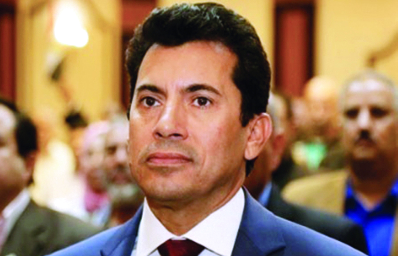 "أشرف صبحي"