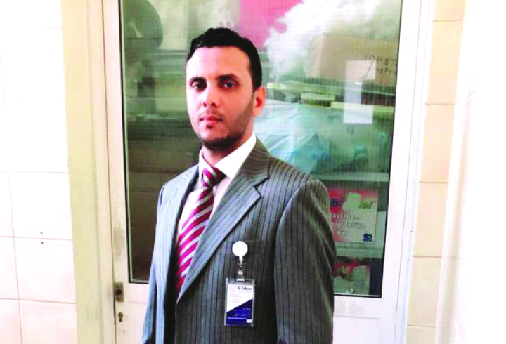 "كامل محمد كامل"