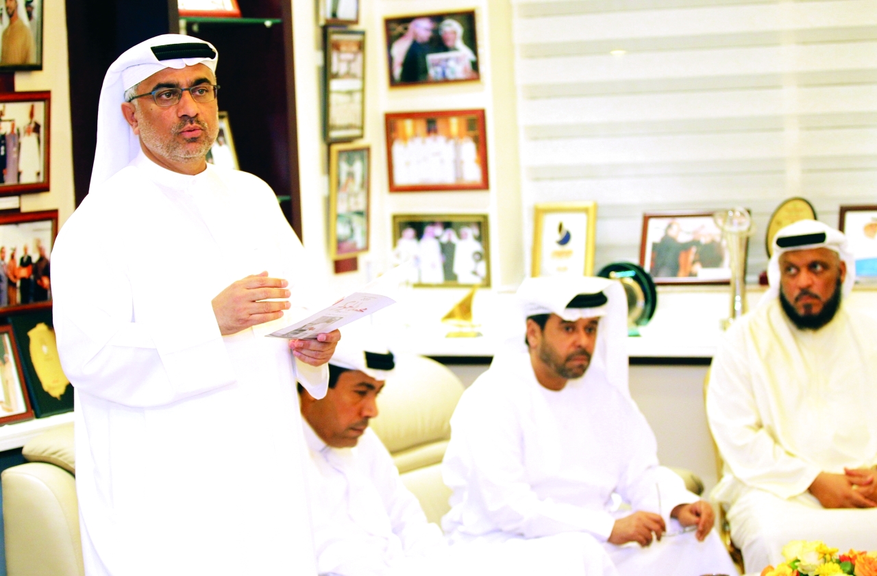 "علي شهدور ومحمد الجوكر خلال إحدى ندوات البيان الرياضية | أرشيفية"