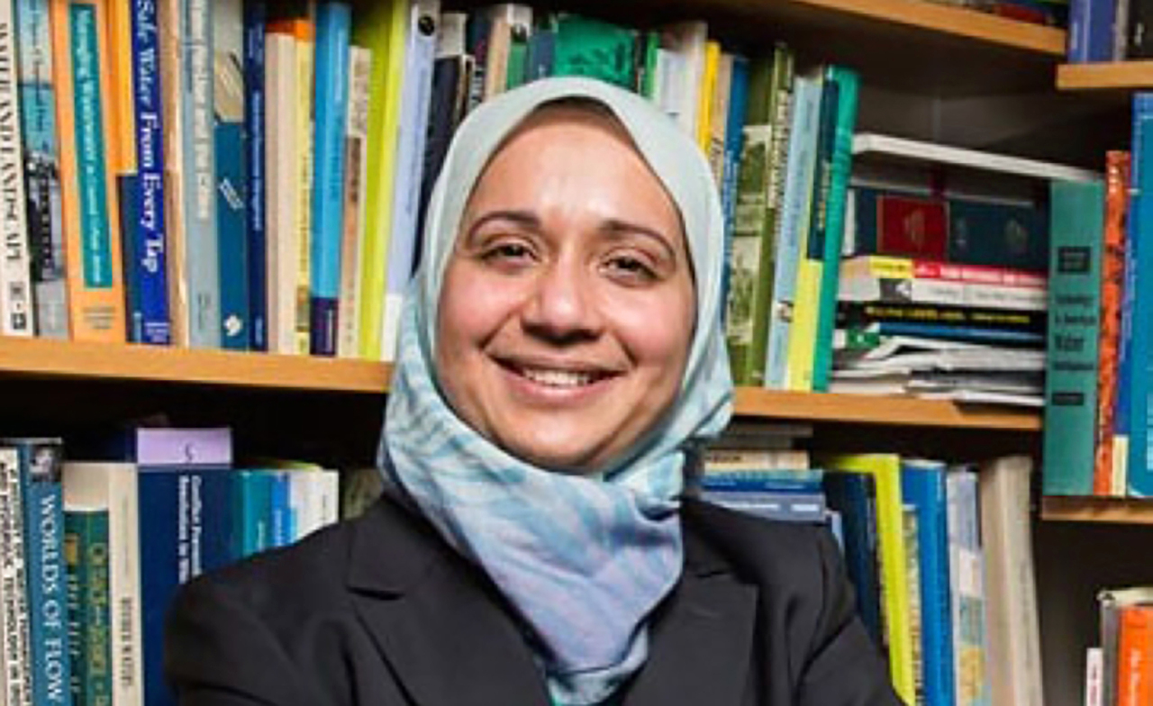 "أفرين صديقي *"