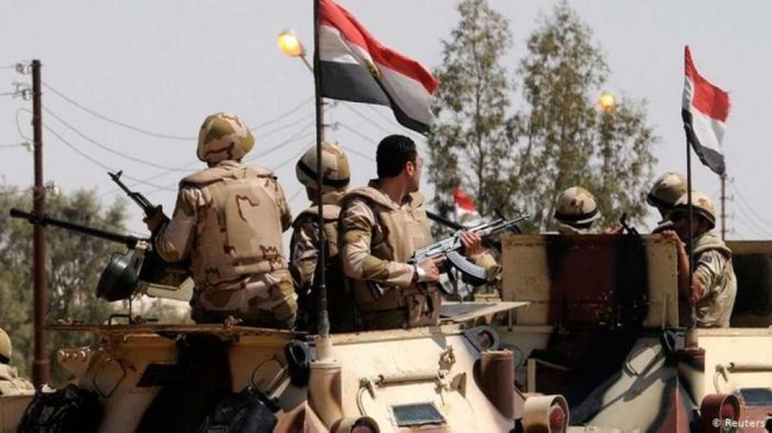 الجيش المصري يعلن مقتل 13 إرهابياً في سيناء