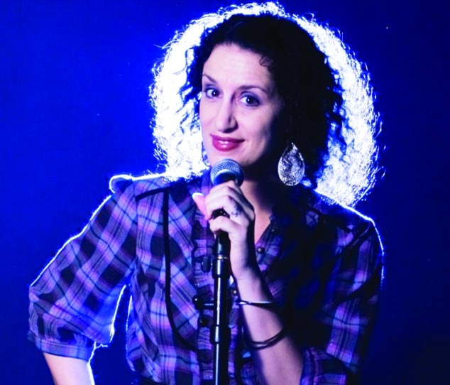 "مينا ليشيوني"