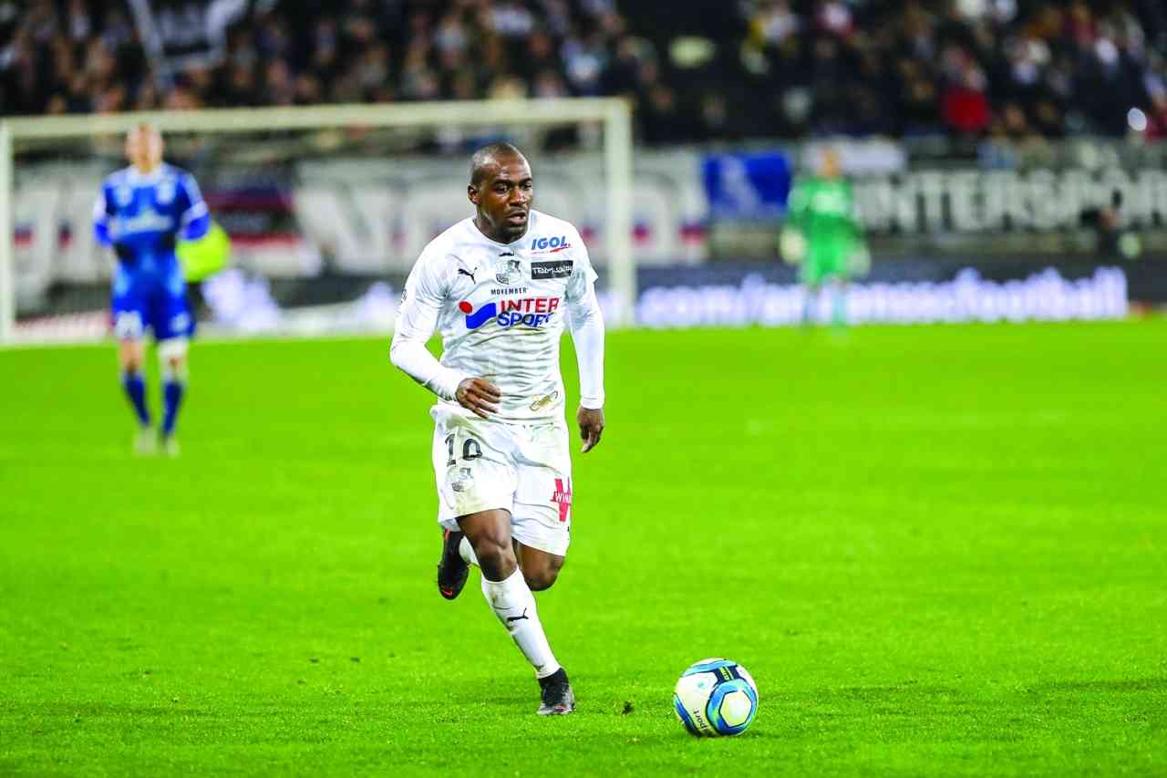 أميان يطلب 5.5 ملايين يورو للتنازل  عن كاكوتا لشباب الأهلي