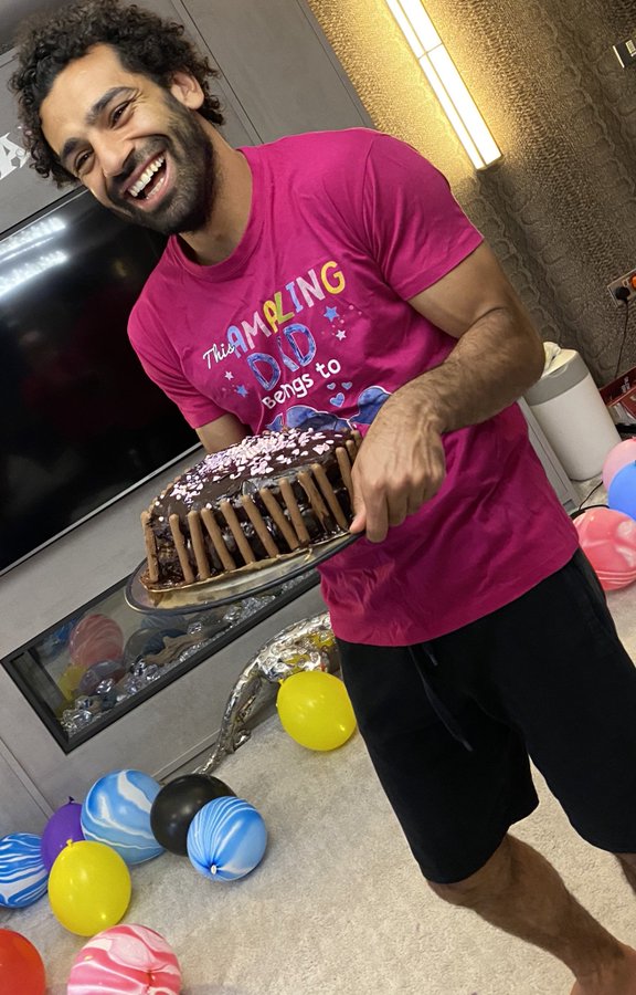 بصورة.. صلاح يرد على مهنئيه بعيد ميلاده
