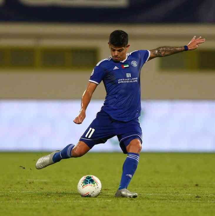 النصر يؤكد رحيل بافيز وبقاء كواس وتوزي