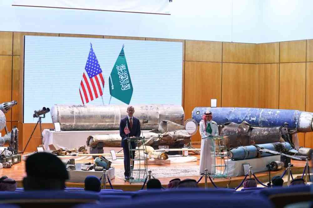 السعودية تدعو العالم إلى موقف حازم ضد إيران