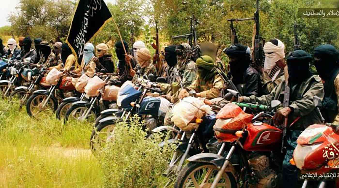 إرهابيون يقتلون 32 قروياً في مالي