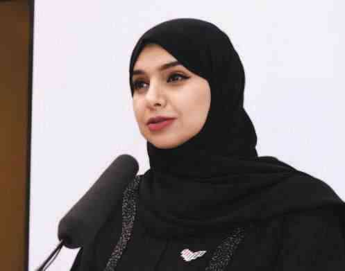 "آمنة الشامسي"