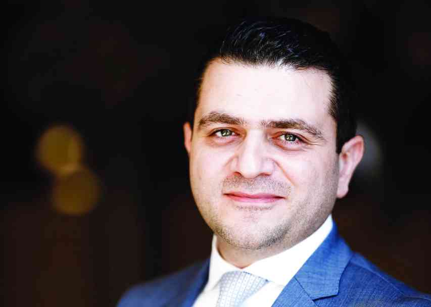 "عماد الحفار"