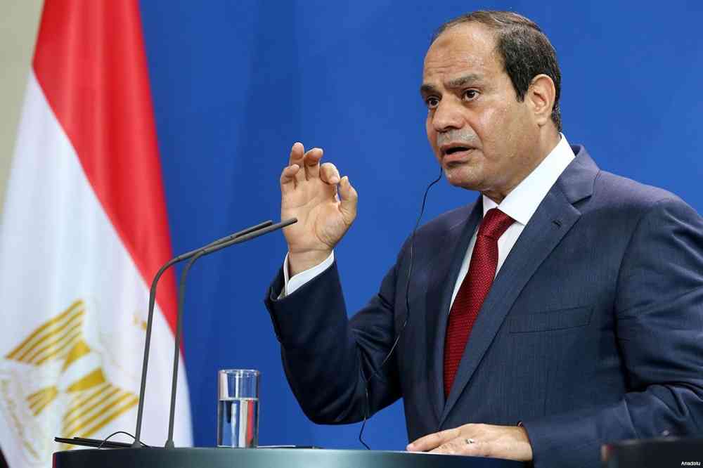 السيسي: كل مواطن مصري يطلب شقة سيحصل عليها