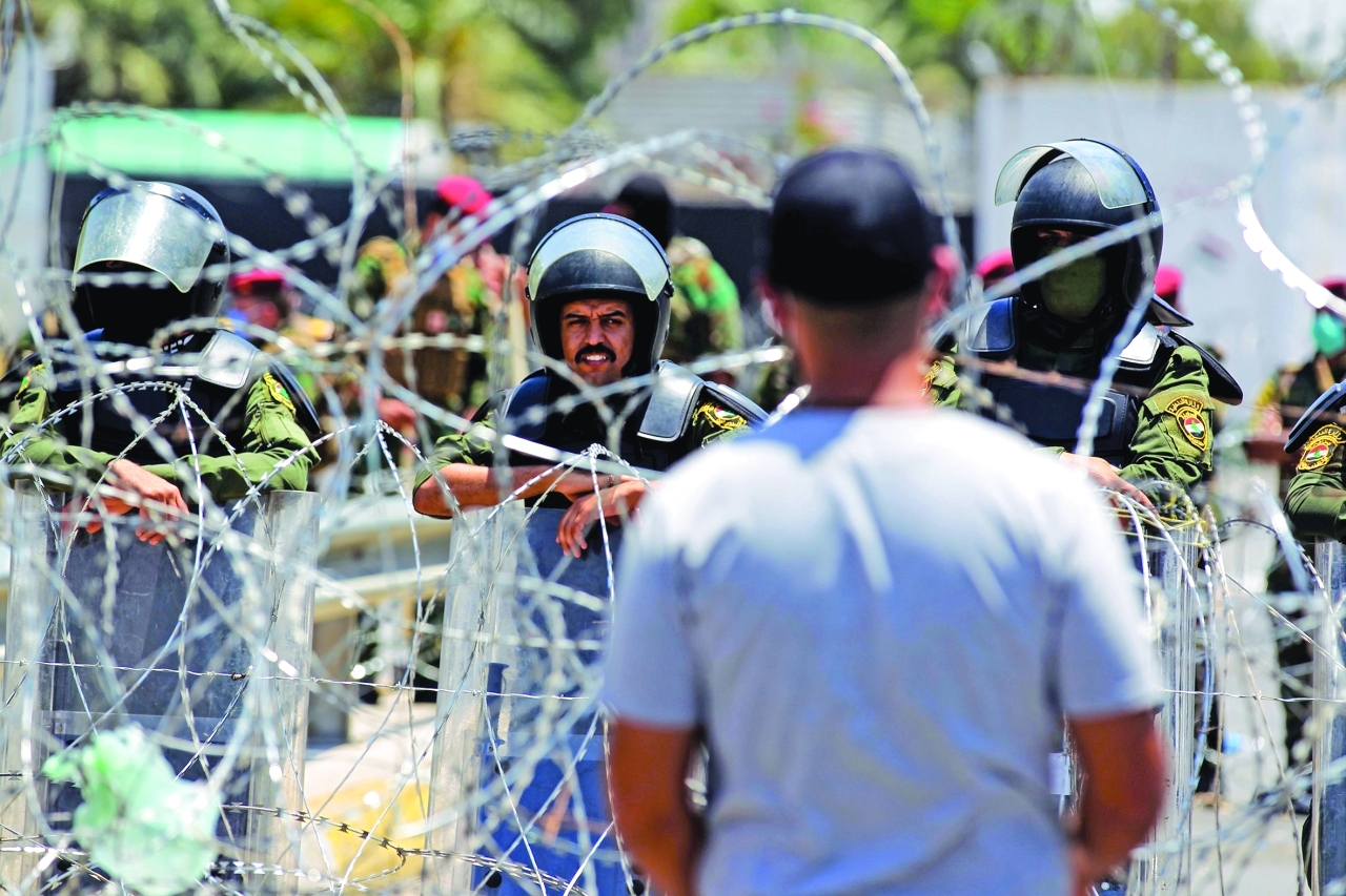 سيطرة العراق على منافذه خطوة لتصحيح بوصلة الاقتصاد