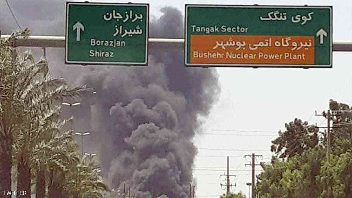 حريق يلتهم 7 سفن في ميناء بوشهر الإيراني