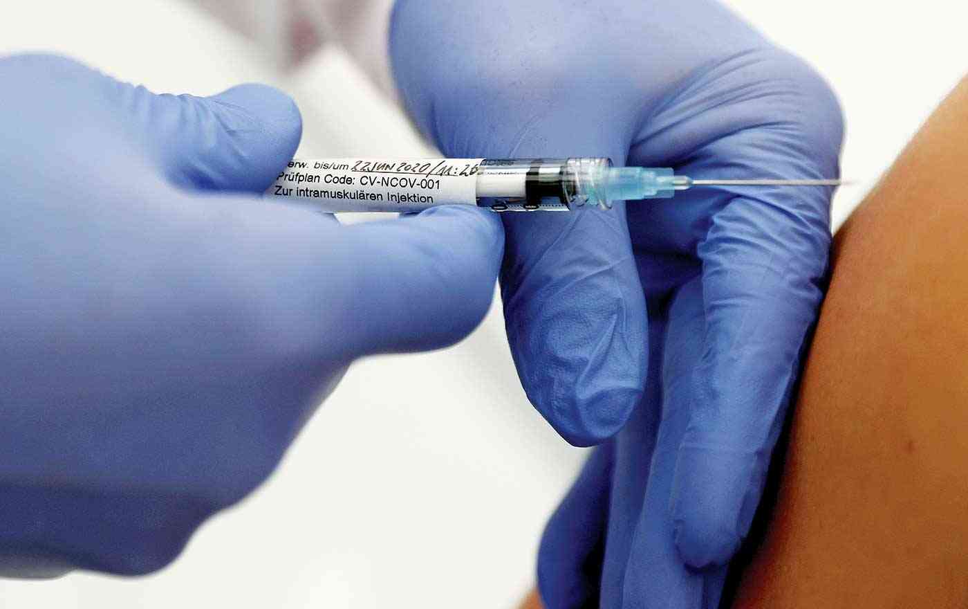بشرى سارة.. في وقت مبكر للغاية من 2021 سيكون لقاح كورونا جاهزاً
