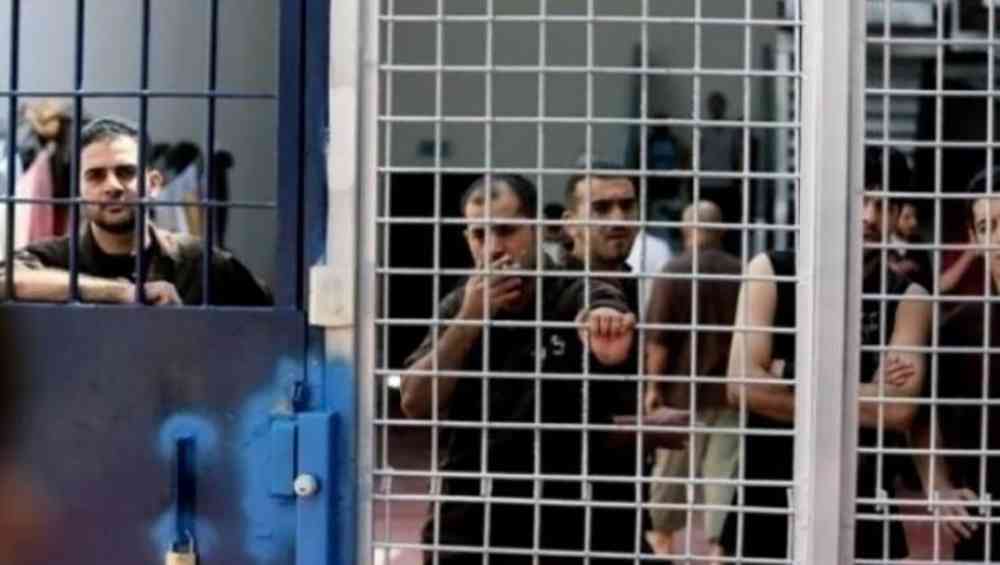 الأسرى الفلسطينيون على كفّ «كورونا»