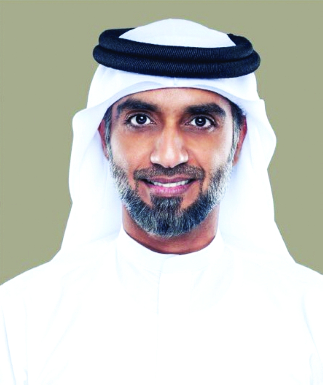 "علي القمزي"