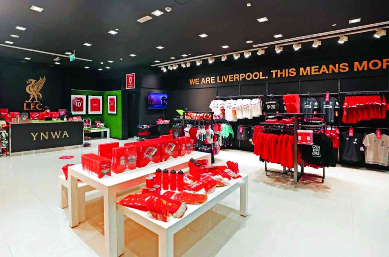 "متجر ليفربول في ابن بطوطة مول | من المصدر"