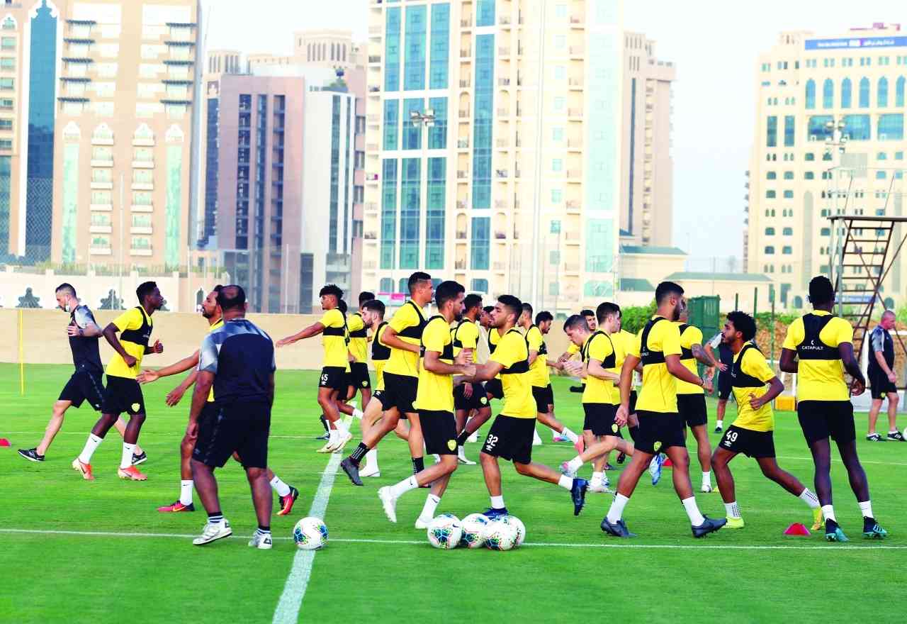 "جانب من تدريبات الفهود  |  البيان"