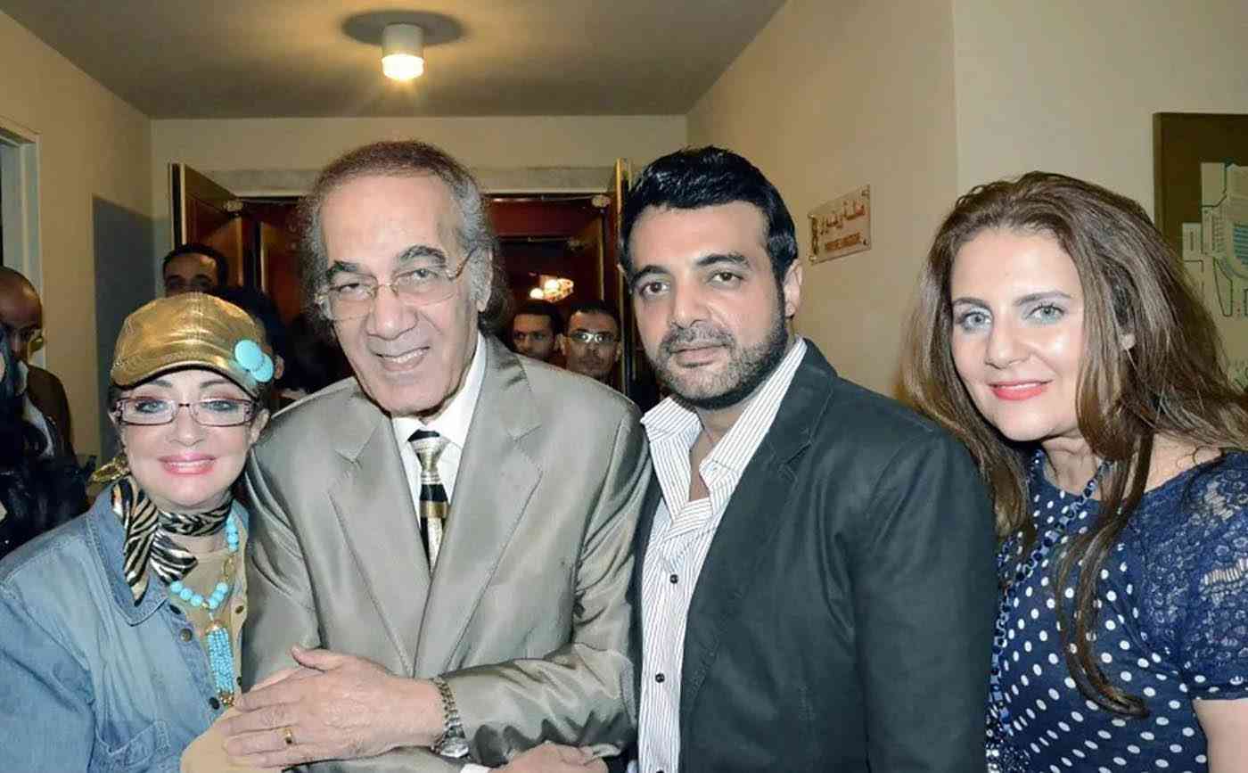 تفاصيل تكشف لأول مرة عن مرض الفنان محمود ياسين