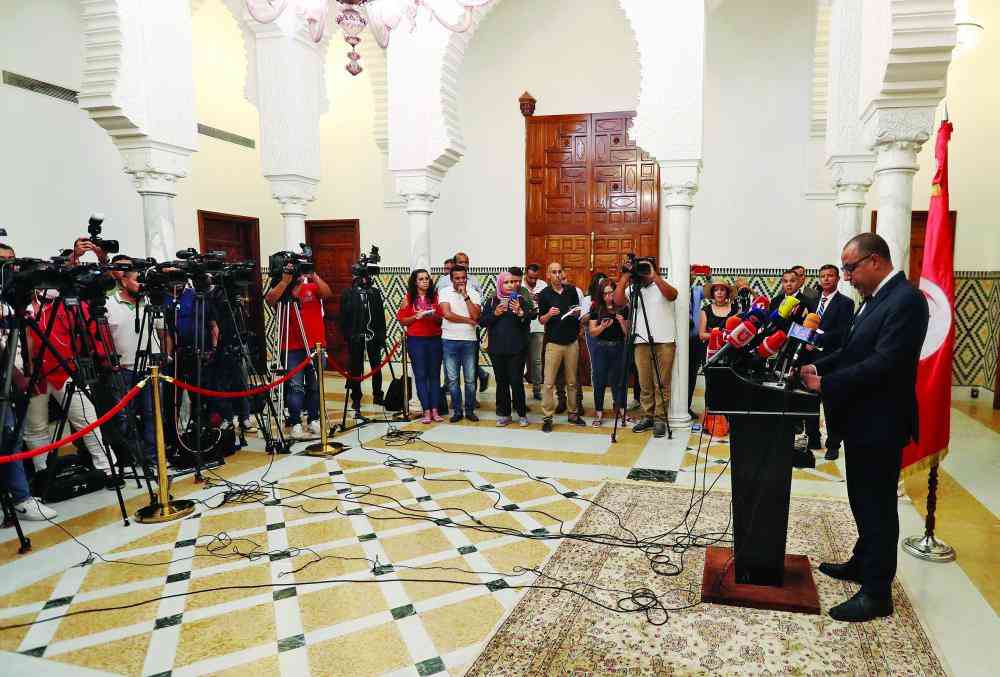 المشيشي يصفع «النهضة» ويتبنى خيار الكفاءات