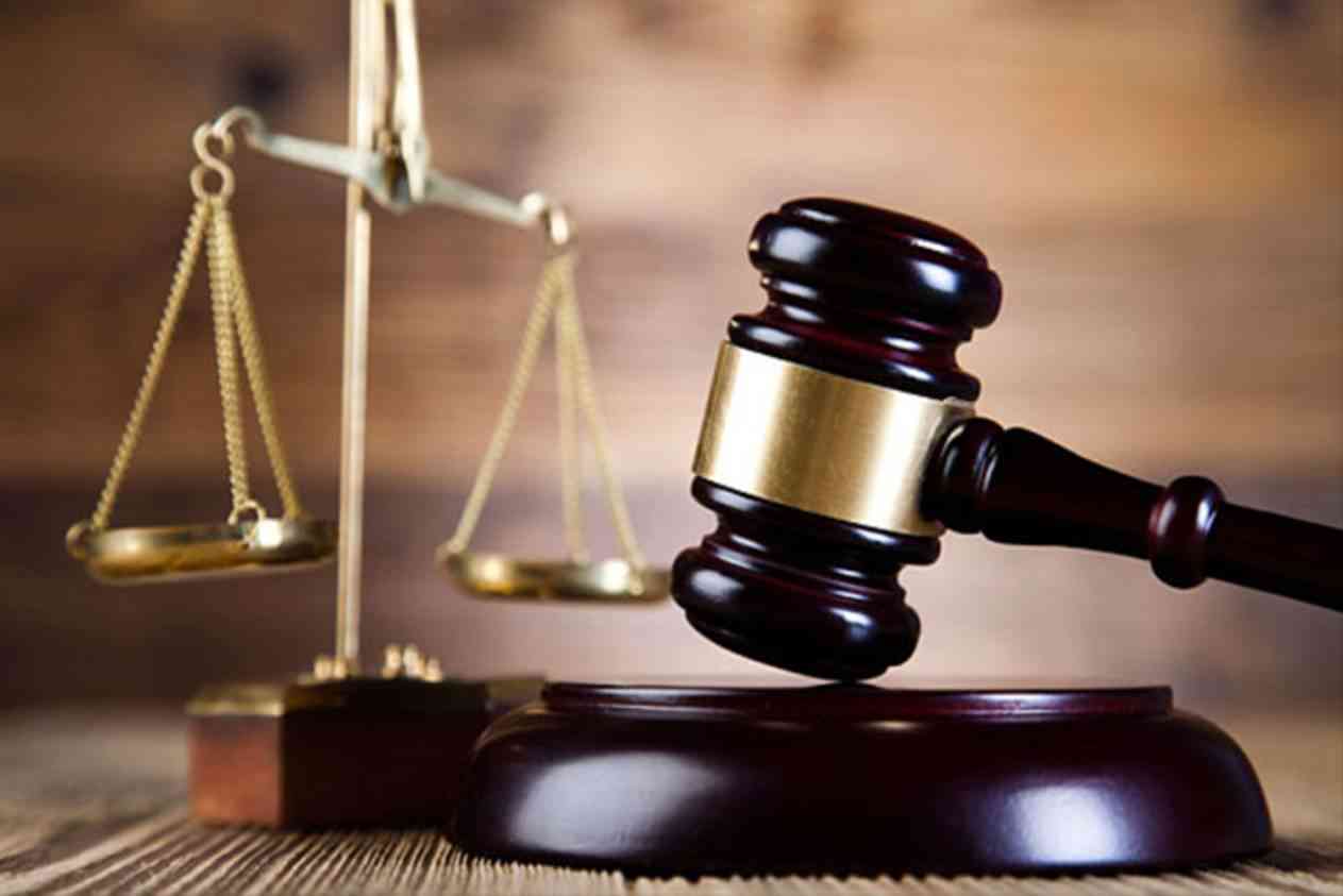 سجن سيدة قتلت طفلها عطشاً .. لسبب غريب
