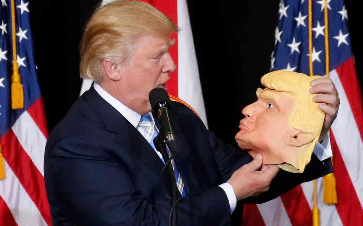 عقار هلوسة على شكل وجه دونالد ترامب