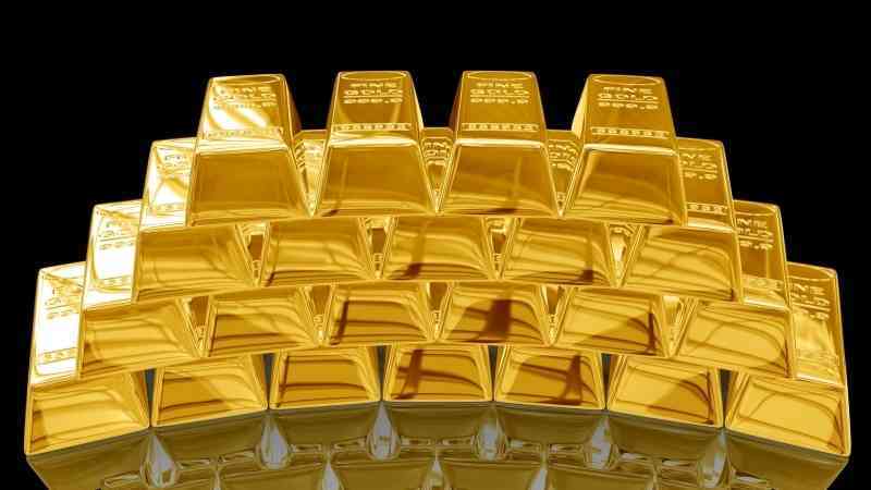 تراجع أسعار الذهب بعد أنباء عن علاج لكورونا