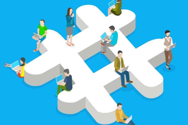 الكتابات الأدبية على مواقع التواصل..بين الأهلية والمآخذ