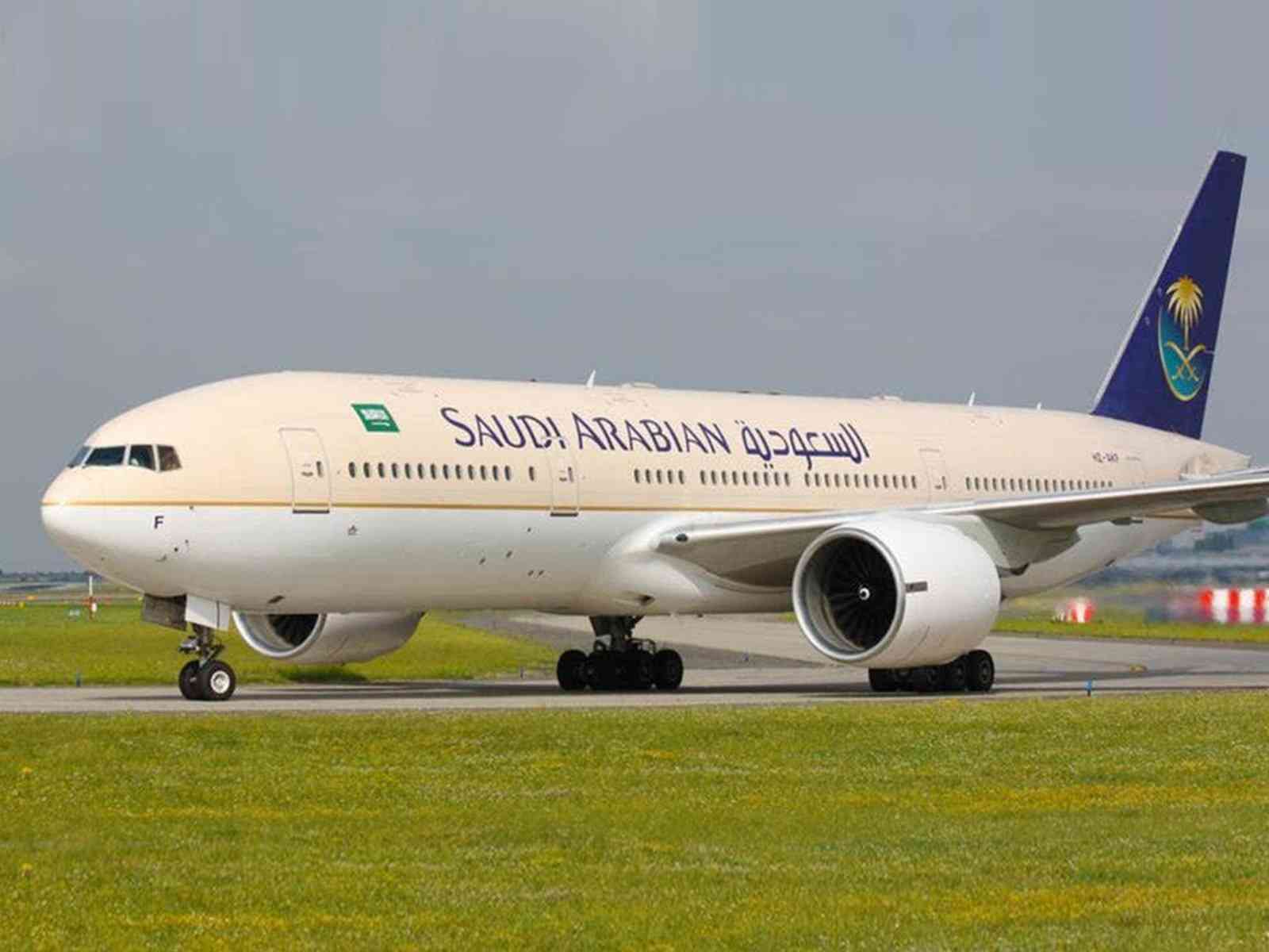 "الخطوط السعودية" تحدد 7 شروط لنقل المسافرين العائدين إلى المملكة