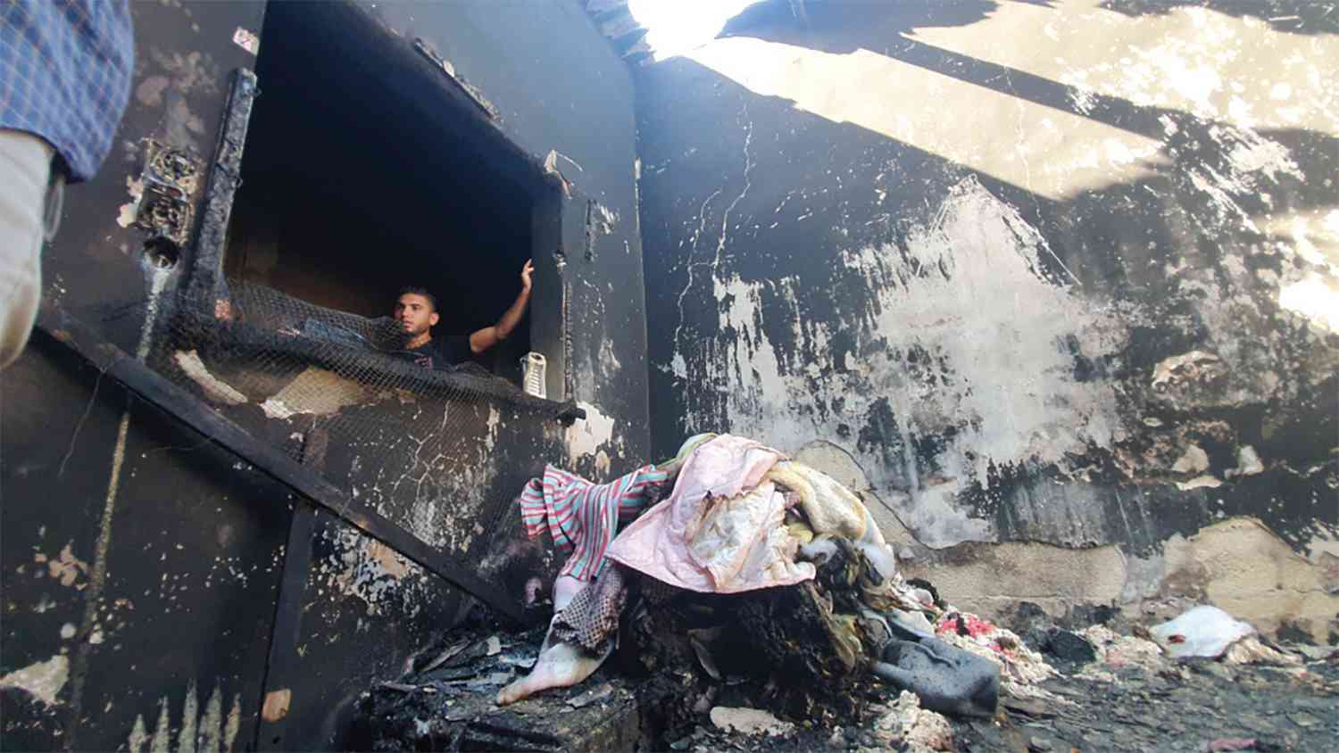 شمعة تحصد أرواح 3 أطفال في غزة