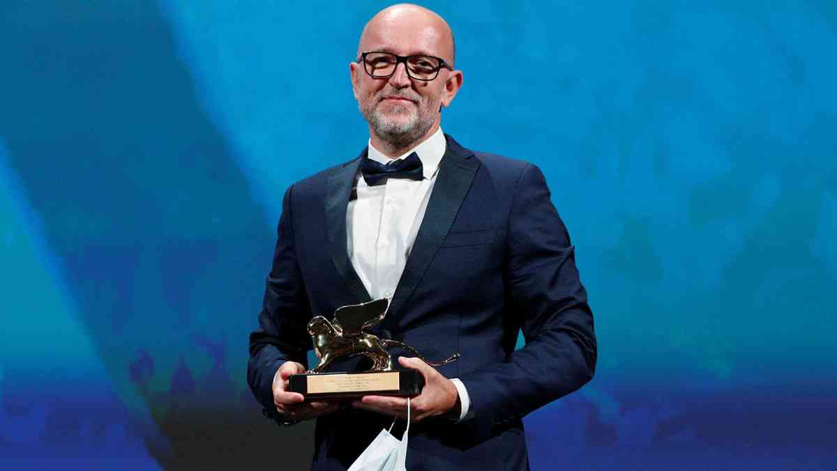 فيلم "نومادلاند" يفوز بجائزة الأسد الذهبي بمهرجان البندقية السينمائي
