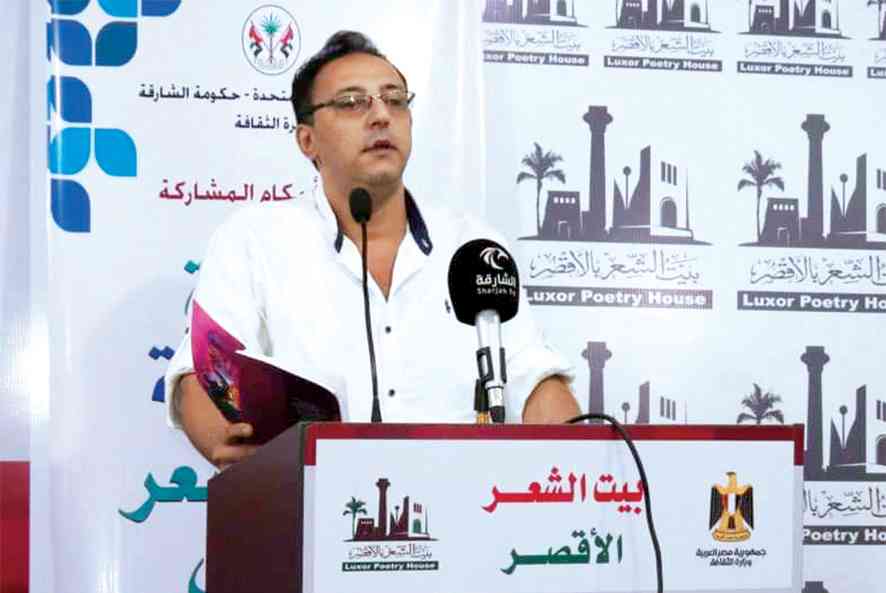 في بيتي شعر الخرطوم والأقصر