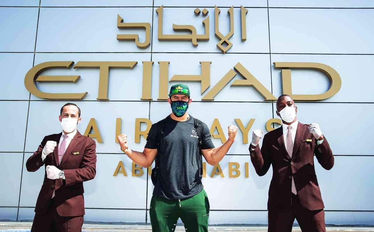 «الاتحاد للطيران» ترحّب بعودة نجوم «UFC»