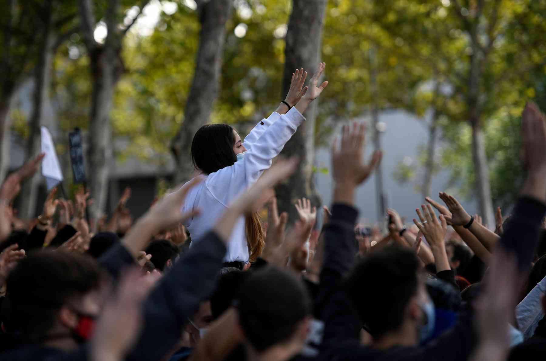 تظاهرة في مدريد ضد الإغلاق الجزئي