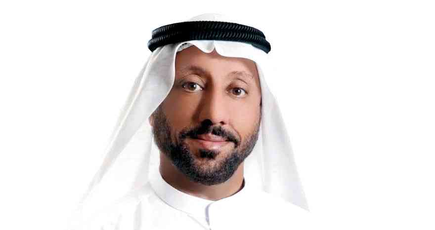 "عبدالله العويس"