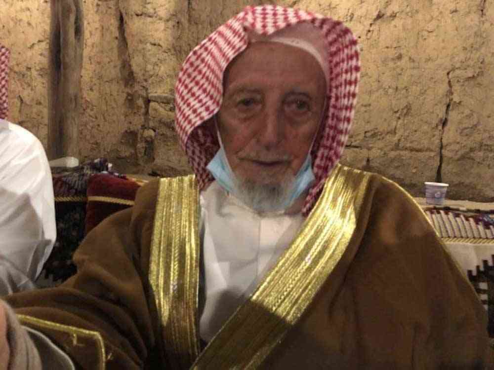"أبو صالح" معمر سعودي عاصر الملك المؤسس وتزوج 7 مرات