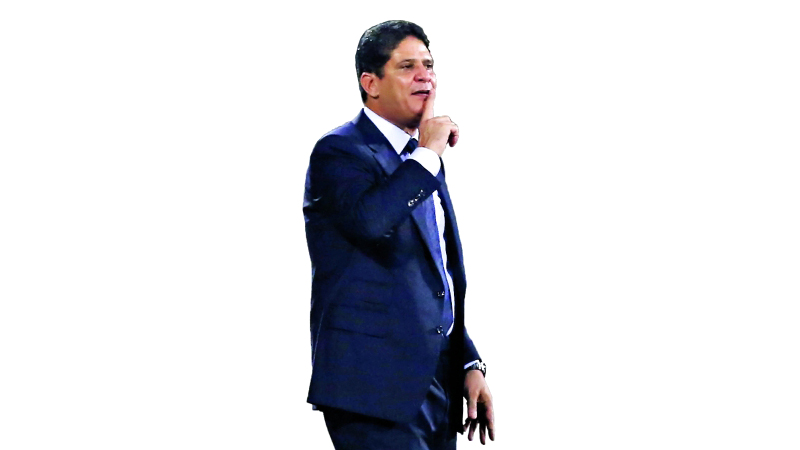 "ايمن الرمادي"