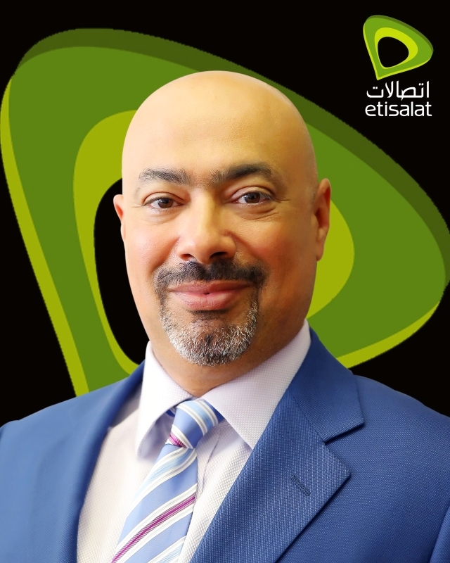 "حاتم دويدار"
