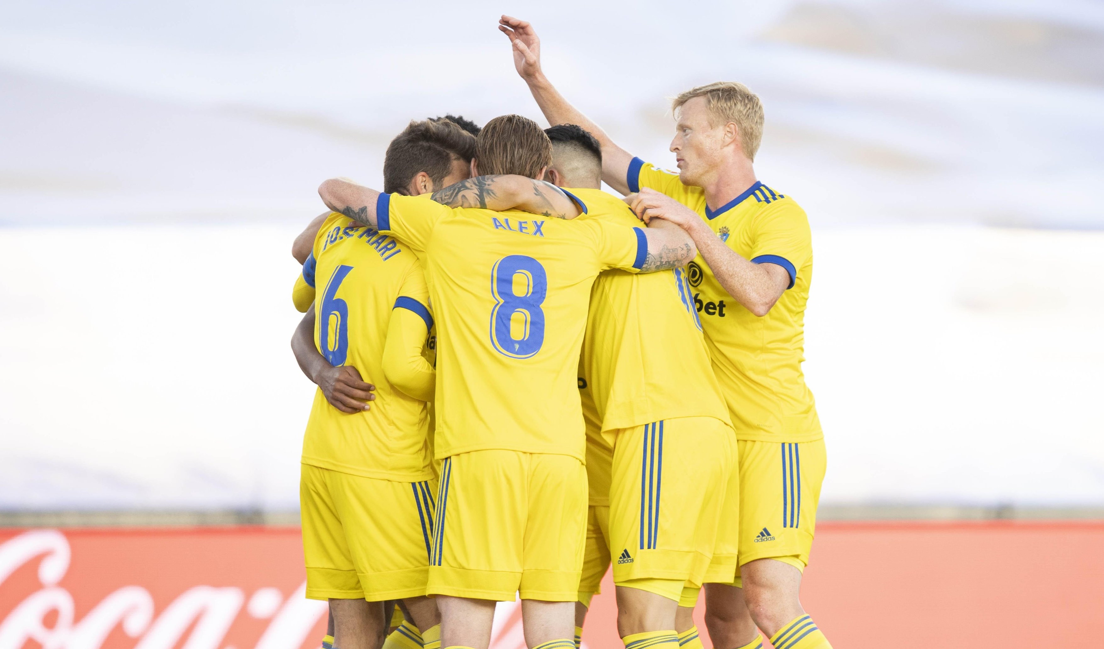 قادش يتغلب على إيبار وينتزع وصافة الدوري الإسباني من ريال مدريد