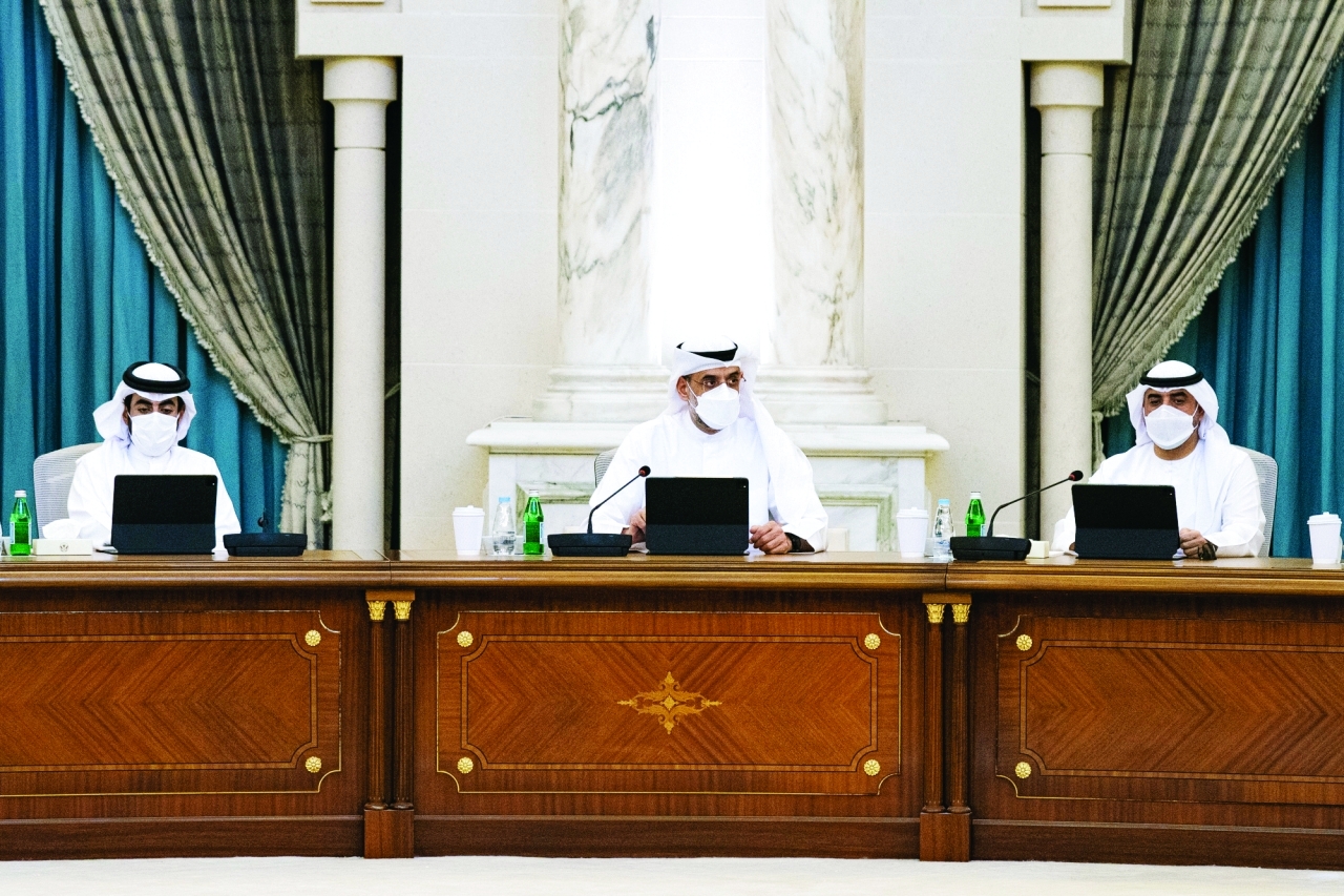 ولي عهد الشارقة يعتمد حزمة محفزات لتعزيز استمرار التنمية