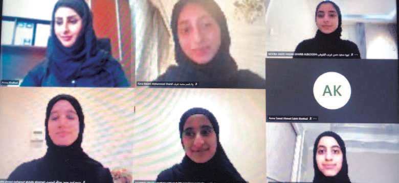 طلبة المدرسة الإماراتية يواصلون تقديم أفكارهم عبر مبادرة 5050 x