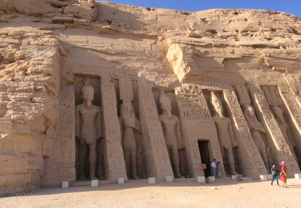 فريق ألماني - مصري يعيد إظهار ألوان معبد يرجع تاريخه لألفي عام
