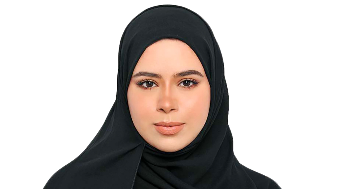 "عائشة السويدي"