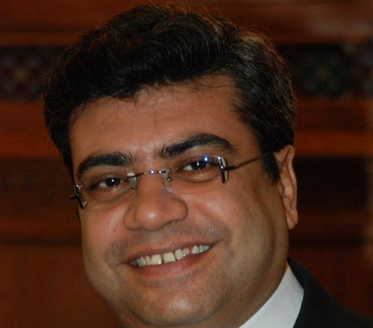 "رفعت فكري"