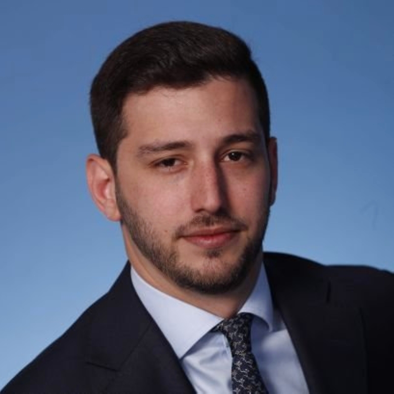 "سيباستيان شتراوس"