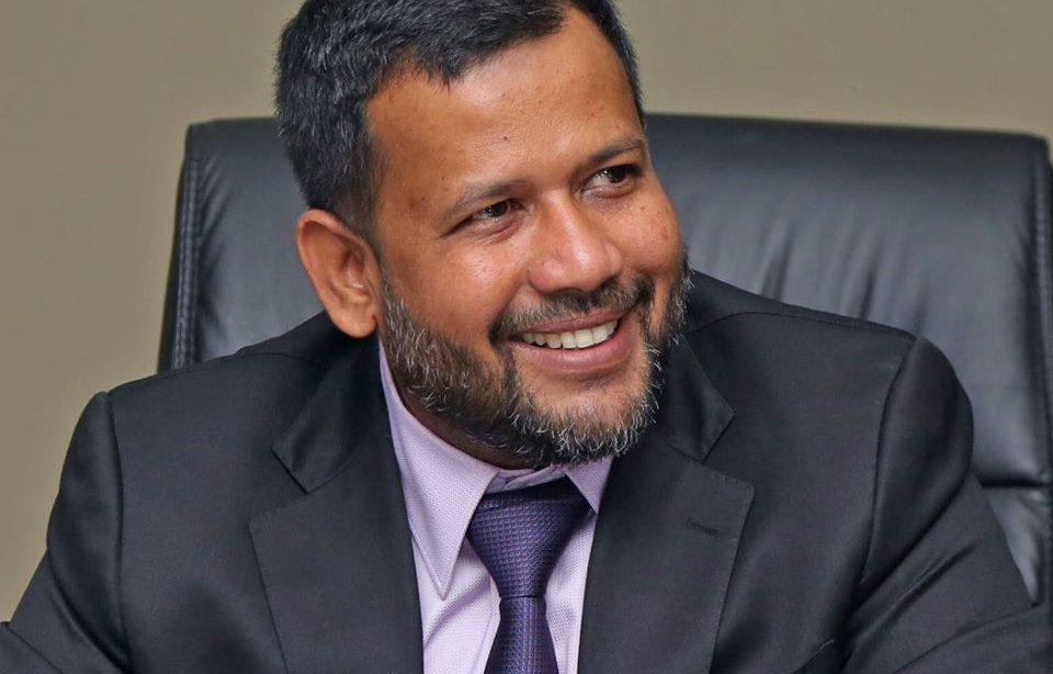 "الوزير السابق رشاد بديع الدين"