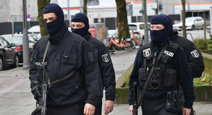 إصابة 5 أشخاص في حادث طعن في بلدة ألمانية